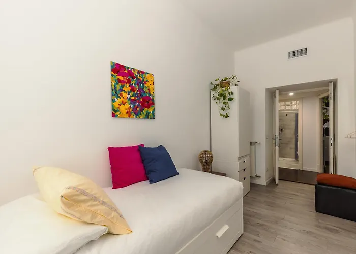 Br1tannia 36 * Roma